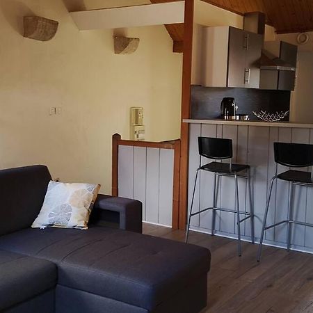 Duplex Au Centre Ville, Dans Cour Interieure Calme Доль Екстер'єр фото