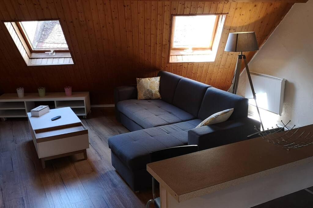 Duplex Au Centre Ville, Dans Cour Interieure Calme Доль Екстер'єр фото