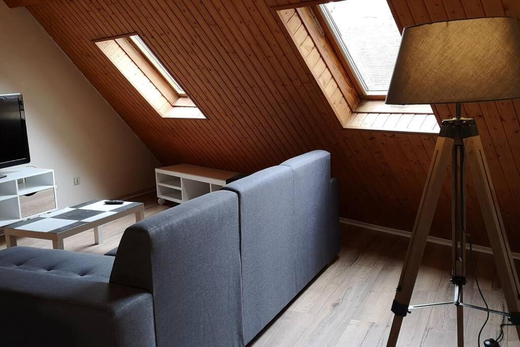 Duplex Au Centre Ville, Dans Cour Interieure Calme Доль Екстер'єр фото